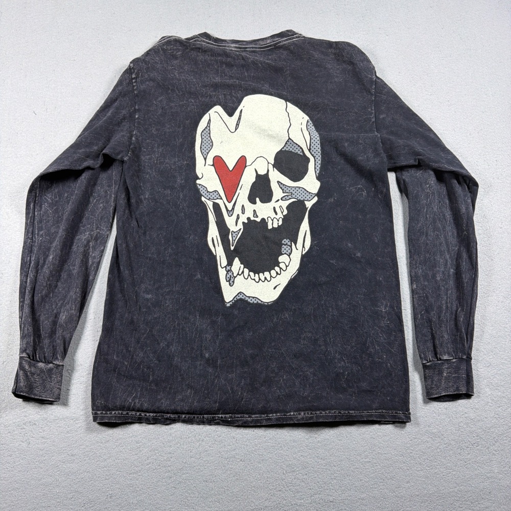 Hip And Bone Shirt Mens Medium Regular Black Mineral Wash Skull Heart‎ Grunge